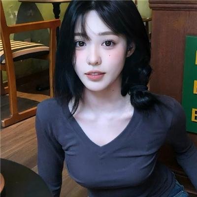 丹顶鹤女孩海报